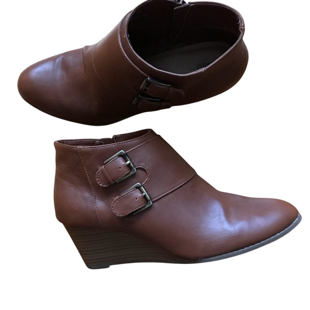 Bass Wedge Ankle Boots